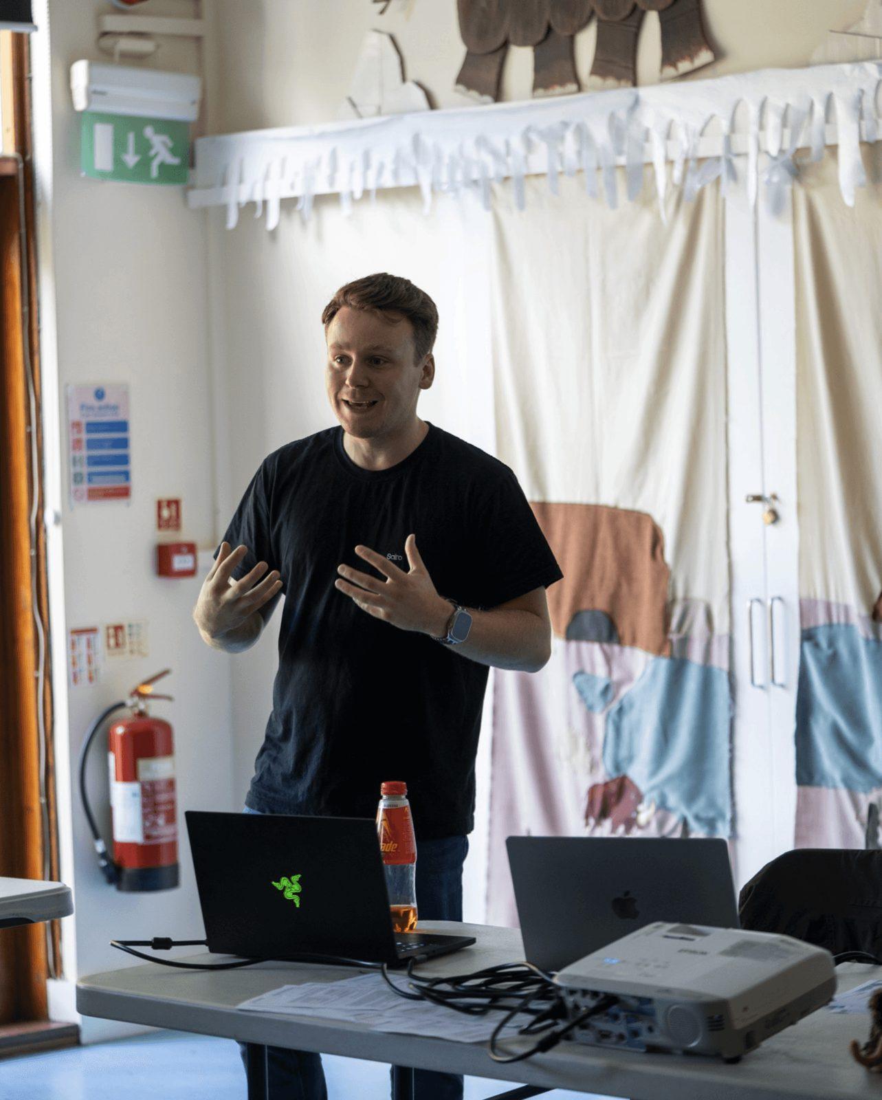AI Workshops for Cliffe Castle Museum